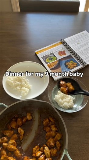 3.7K views · 3 comments | Tonight’s dinner  ✅ Homemade no sugar added Orange Chicken ✅ Steamed Broccoli with garlic and olive oil ✅ Basmati rice Recipes from the printed guide Ready to stop cooking ✌️ dinners every night? Comment MEALS and start feeding your baby what the rest of the family is eating. It’s baby led weaning how it should be! | 101 before one | Facebook