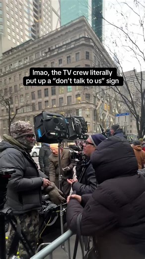 The Most NYC Sign Ever Seen: A Hilarious Observation