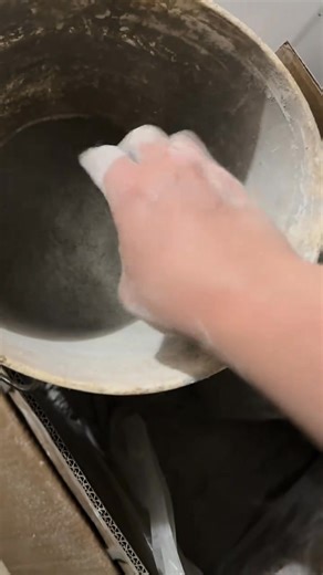 36K views · 762 reactions | Notice the power of a 3’ crowbar! #engineering #quarry #rocksplitting #minecraft #diabase | Engineer.everything | Facebook