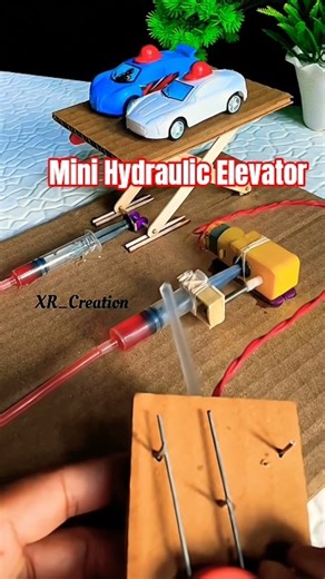 Hydraulic Elevator with DC Motor 😱 | Mini Lift Working Model #Shorts #lift #dcmotor #dcmotorproject