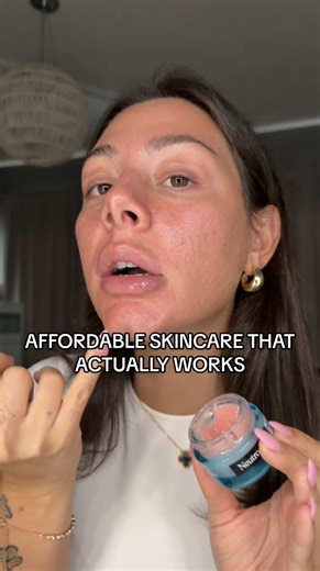 this is your sign to start using skincare that ACTUALLY WORKS & not just what’s trending #NeutrogenaPartner Grab my new fav @Neutrogena Canada Hydro Boost products at @Walmart Canada ! #afforableskincare #skincareroutine