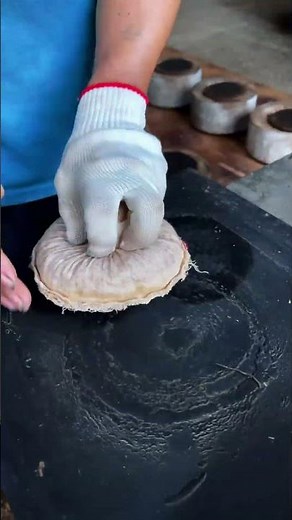 Making tea with a traditional and relaxing process