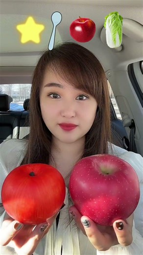 Eat emoticons,eat you bite by bite,the co-pilot eats snacks#food#shortvideo#eatemoticons