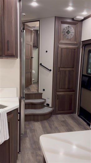 45K views · 916 reactions | If this interior doesn't feel like home, we don't know what does. ❤️. View Floorplan-https://www.drvsuites.com/rv-model/ms-40kssb4/ | DRV Luxury Suites | Facebook