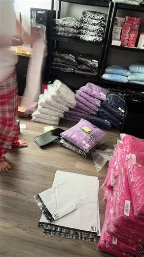 Need a vendor? Comment “vendor” to get the USA supplier for FREE‼️ #reselling #reseller #resellingtips #resellercommunity #resellingguide