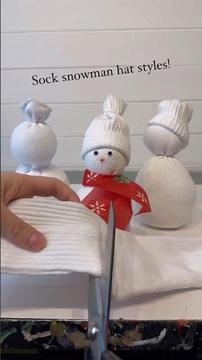 How to make 3 different snowman hat styles! #easycraft #snowman #diy #crafting #christmascrafts