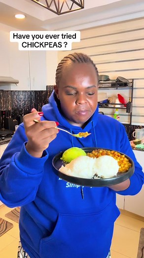 Cooking Githeri with Chickpeas | Nairobi Beans Food