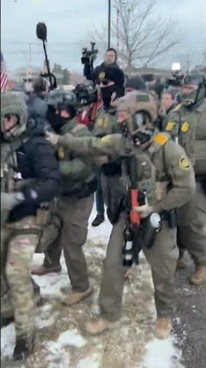 Anti-ICE protesters clash with federal authorities day after deadly ICE shooting