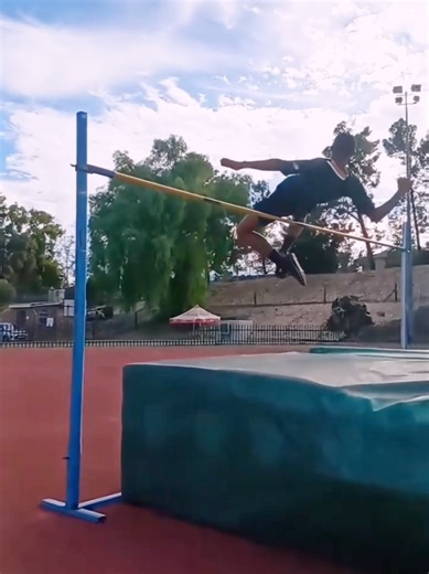 The Benefits of Slow Motion in High Jump Techniques