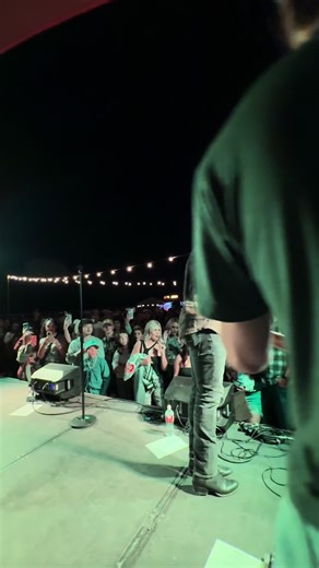 Graham Barham's Captivating Country Music Performance