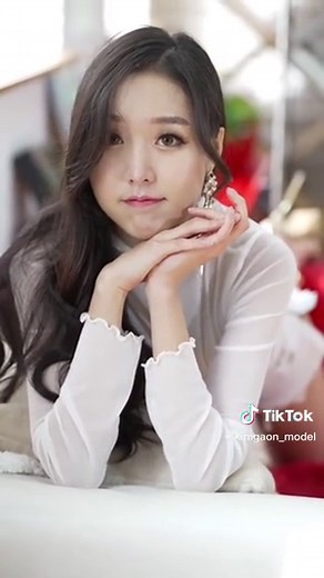 김가온: 서울의 스타 모델, 레이싱 걸