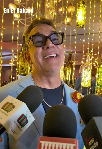 Eduardo Santamarina habla del parecido con sus hijos Eduardo y Roberto. . . . #eduardosantamarina