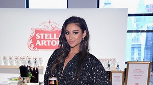 Shay Mitchell Gives the Scoop on ‘Pretty Little Liars’ Series Finale