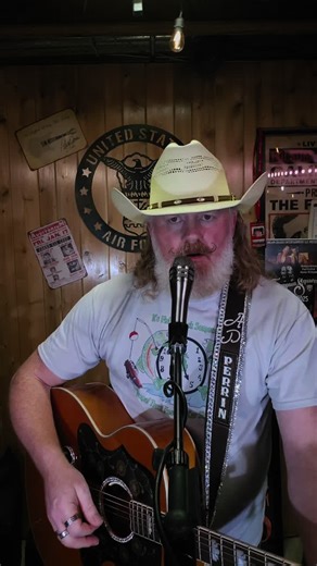 Old Violin Song by Johnny Paycheck ‧ 1987 #andyperrinmusic #followme #traditionalcountrymusic #realcountrymusic #CountryMusic