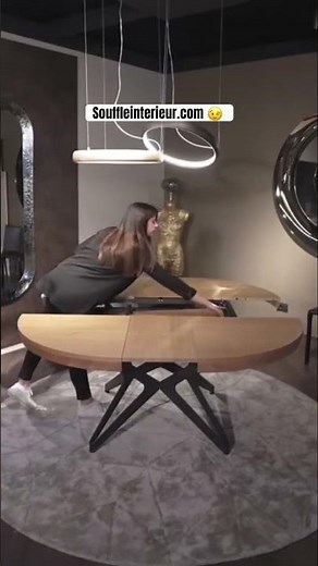 souffleinterieur.com - Table ronde extensible en bois OZZIO : élégance et gain de place