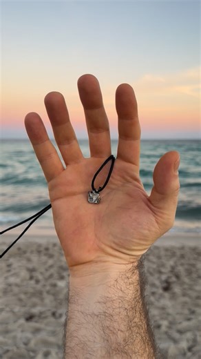 Ian Fichman Sculptor on Instagram: "Hey y’all I’m partnering with @7thplateaujewelry to create my first line of jewelry. This prototype is 4.4g of 925 sterling silver priced at $200. DM if interested. Work by @ezjewelerpz @ezaspz #jewelry #silver #silverjewellery #925silverjewelry #metalart #sculpture"