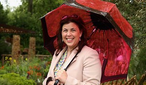 Kirstie Allsopp ties the knot in dreamy Love Actually chapel