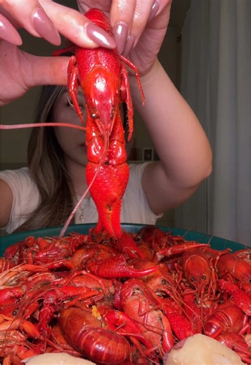 Juicy Crawfish Mukbang from Mr. Crawfish