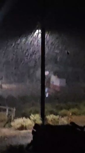 #Clima | Está nevando en el norte de Durango La noche de este domingo 11 de enero está nevando en el poblado Ciénega de La Vaca, municipio de Guanaceví, Durango. Se esperan reportes de otras regiones del estado donde también se mantiene el pronóstico de nieve o aguanieve. | Periódico Victoria