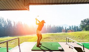 Short Backswing in Golf: Advantages and 3 Tips - Golf Journey 365
