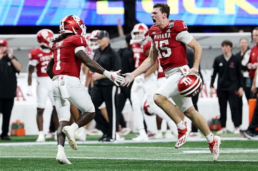 Indiana rolls over Oregon in the CFP semifinals at the Peach Bowl