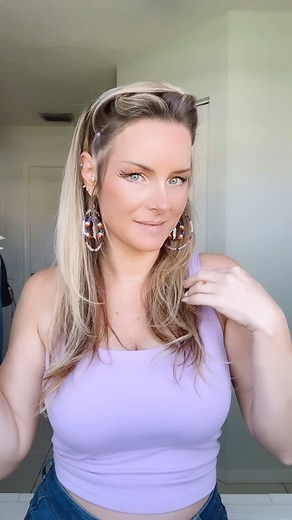 37K views · 35 reactions | Happy Thursday  last day of school before spring break!!  #hair #longhair #hairstyles #hairstyletutorial #easyhairstyles #hairstylesforgirls #hairstylesforwomen #funhairstyles #summerhair #springhairtrends #mom #momstyle #fashion #style #makeup #haireducation | Barbara Coins | Facebook