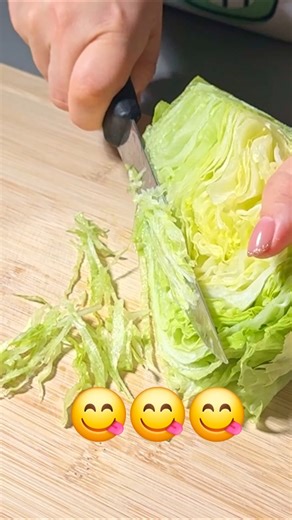 Just add to BECON to yor salad😋The results will surprise you 😉 #salad #easyrecipe