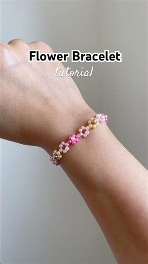 flower bracelet tutorial #beadedbracelet #tutorial #diy #preppy