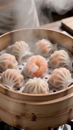 Relaxing Dim Sum with Chef Cat 🥟🐾 猫咪大厨的治愈早茶：手工虾饺 #shorts #catasmr