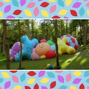 Wake up Haahoos, it's a bank holiday! Whose little one woke up early this morning? 😴😂 | In the Night Garden