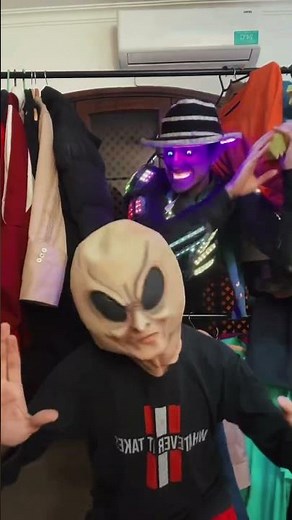 Muñaño robot alíen Cringe #halloween #funny