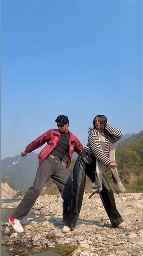 Amit Rathor 🕷️ on Instagram: "gon swalla-LA-LA👀 #explorepage #instareels #explore #dancereels #trending #shimmyshimmyya #mountains #fyp"