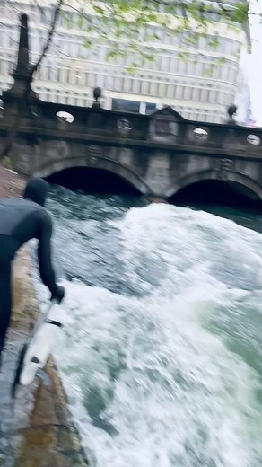 13M views · 10K reactions | Munich session con @moschreiber  #SurfingLatino #RiverSurf #RiverSurfing #Surf #Surfing #Munich | Surfing Latino | Facebook