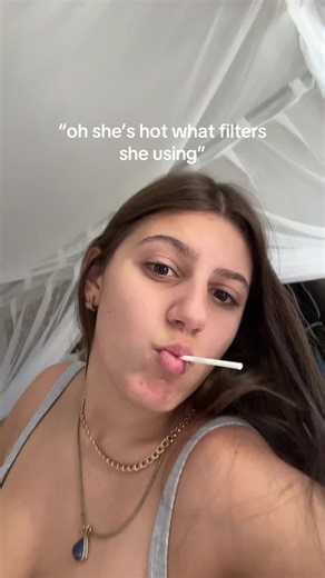 what the alien #filter #catfish #girls #fake #whatthehelly