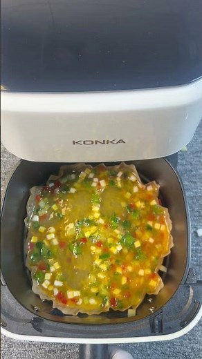 Making egg rolls with an air fryer #airfryer #delicious #food #foodmaking #airfryerrecipes