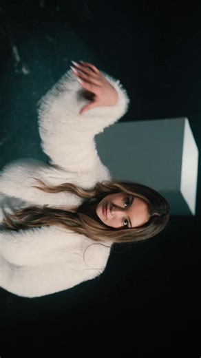 Ash Castro's Exciting New Pop Track: LIGHTS UP