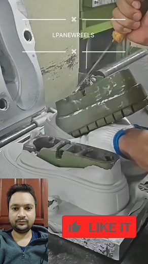 Shoes making process in the factory #shoes #shoesmaking #shoesfactory #makingshoes #factorywork | Lpanew Reels