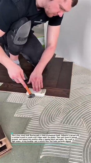 Wood Floor Install With Perfect Seams #Flooring #DIYTools #Construction