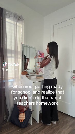 ⃟ (@righttwixs)’s video of homework girl