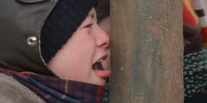 The Hilarious Way A Christmas Story Filmed Its Famous Flagpole Scene