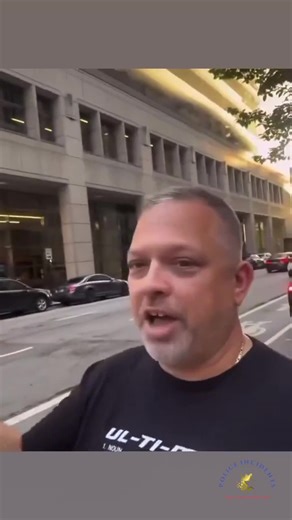 Masked Mob of 15 Executes Daring Smash-and-Grab at Chicago’s Louis Vuitton