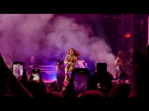 Chappell Roan - Pink Pony Club [Live @ ACL Music Fest] 10/06/2024