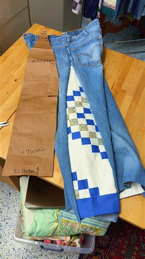 Make your own! Create a pattern. Bookmark this for the dimensions or get my free pdf link in bio. These are a 38 waist and will be in my whatnot shows. Vintage pillow sham has a new life! #levis #upcycledfashion #slowfashion #whatnotseller #quilting