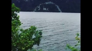 Monstro do Lago Ness filmado... quero ver quem vai falar q saporra não existe agora =O | DrPepper (oficial)
