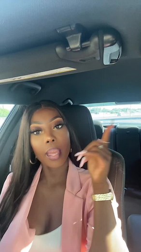 This is your sign to get up and get ready bestie ✨👑