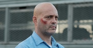 Vince Vaughn has a prison fight in Brawl in Cell Block 99 clip