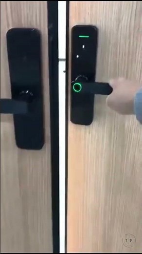 🔒 Smart Fingerprint Door Lock – Secure, Keyless & Stylish!
