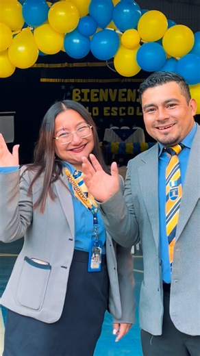 INICIAMOS CON MUCHA ALEGRÍA NUESTRO CICLO ESCOLAR 2026 DÁNDOLE LA BIENVENIDA AL CICLO BÁSICO!!!! #sécambridge💙💛 #inscripciones2026 #cambridge #piensacambridge | Colegio Preuniversitario Cambridge