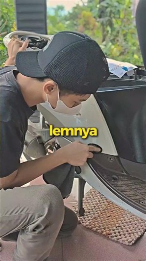 Nyesel banget baru tahu kalau cara menghilangkan bekas lem stiker