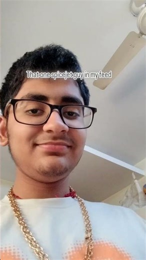 spicejet guy in my feed be like #badminton #shuttlesmash #badmintonequipment